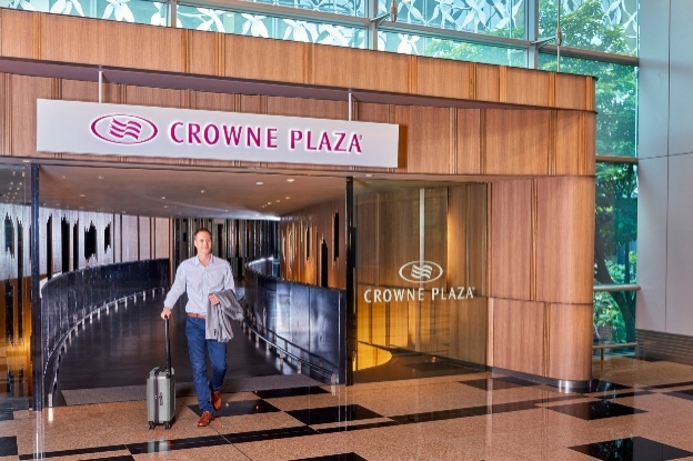 Park Stay And Go Melbourne Airport changiairport.crowneplaza.com